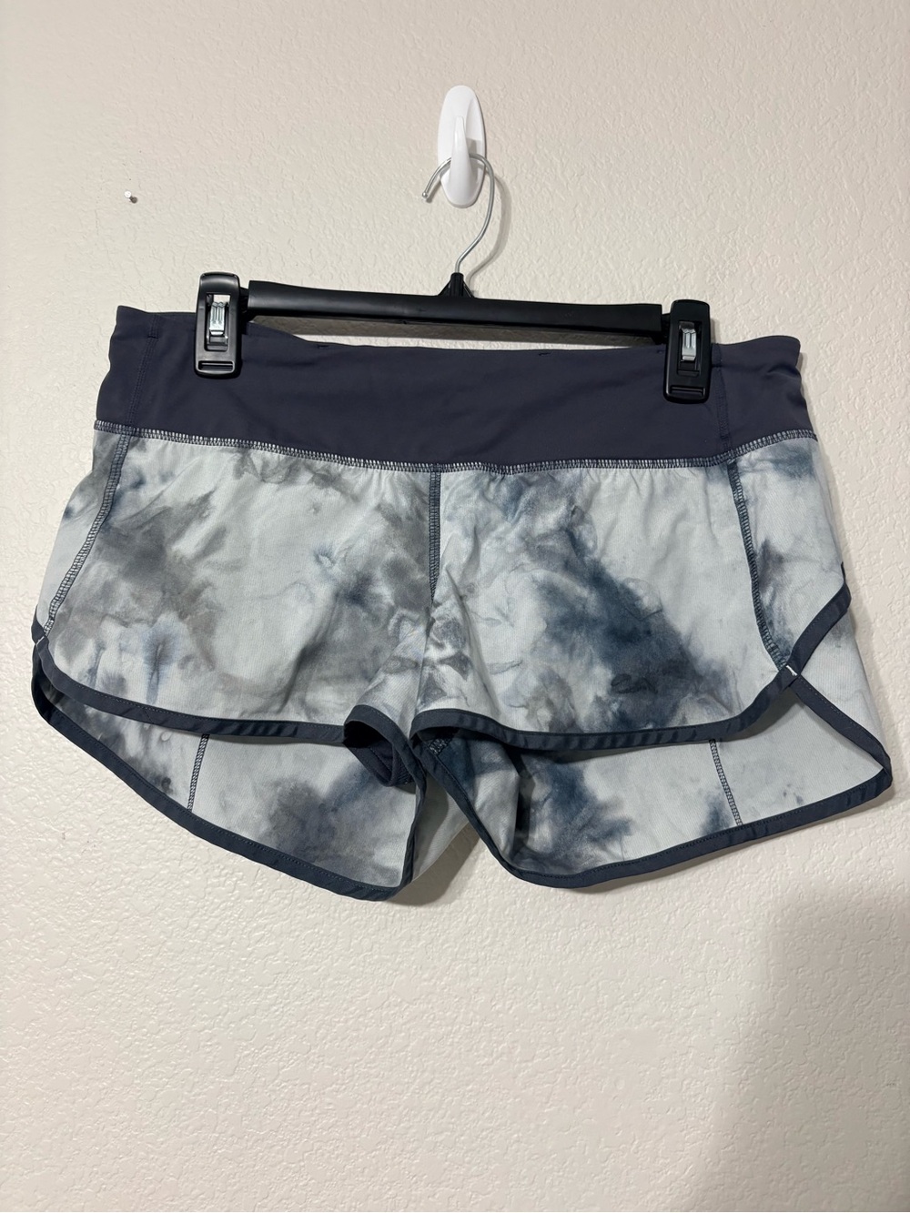 Lululemon Run Speed Shorts Gray Tie-Dye Performance Running Athletic Shorts 8
